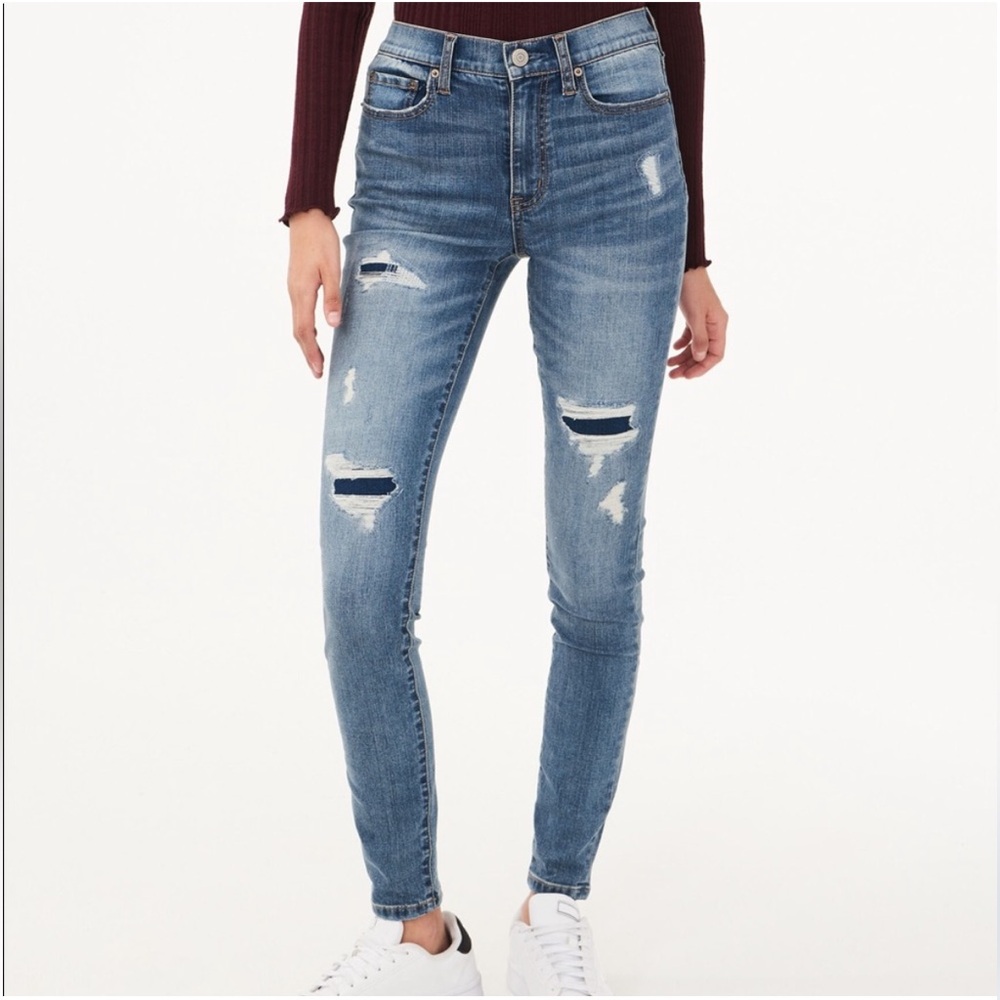 Aeropostale Light Wash Distressed Patched High Rise Skinny Jeans - Size 8
